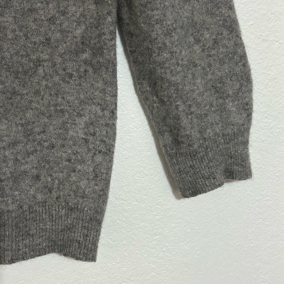 Cashmere Club Room Luxury Man’s Sweater, size XL, Gray Color, 100% Cashmere - Picture 5 of 10